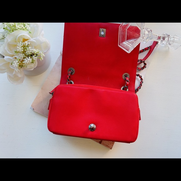 ❤️Chanel Red Quilted Calfskin Leather Classic flap - Picture 4 of 4